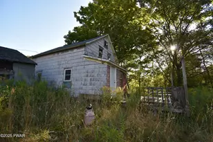 430 Flat Rock Rd, Forest City, PA 18421 - Photo 11