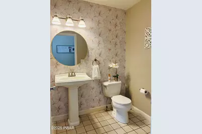 134 Oneida Way, Milford, PA 18337 - Photo 13