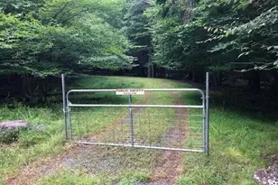 41 Tomahawk Rd, Lake Ariel, PA 18436 - Photo 1