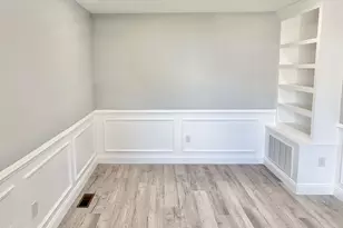 208 Avenue I, Matamoras, PA 18336 - Photo 13