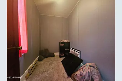 914 Main Street, Newfoundland, PA 18445 - Photo 17