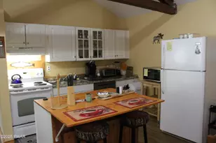 127 Karl Hope Blvd Blvd, Lackawaxen, PA 18435 - Photo 9