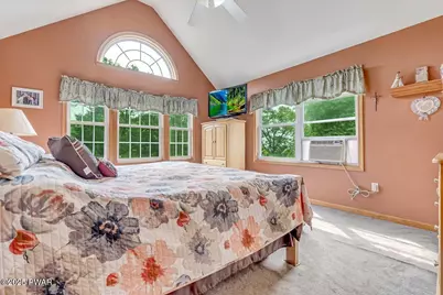 102 Stone Ridge Road, Dingmans Ferry, PA 18328 - Photo 23