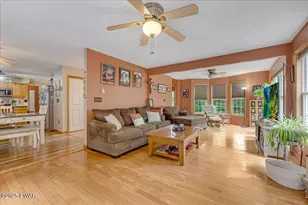 102 Stone Ridge Rd, Dingmans Ferry, PA 18328 - Photo 17