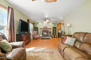 147 View Dr, Greentown, PA 18426 - Photo 27