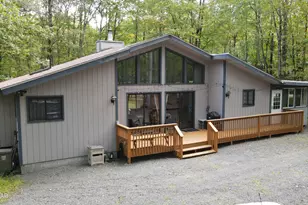 800 Bluestone Ct N, Lords Valley, PA 18428 - Photo 1