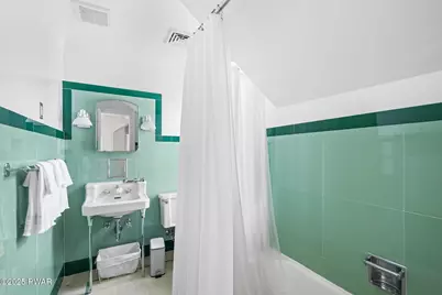 2037 W La Plume Road, La Plume, PA 18440 - Photo 23