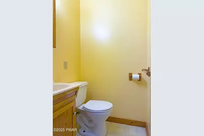11 W Shore Drive, Hawley, PA 18428 - Photo 25