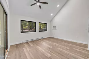 102 Brownstone Dr, Milford, PA 18337 - Photo 9