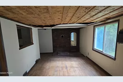 379 Roemerville Road, Greentown, PA 18426 - Photo 3