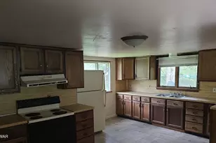 379 Roemerville Rd, Greentown, PA 18426 - Photo 7