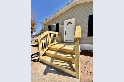 115 Middle Road, Greentown, PA 18426 - Photo 13