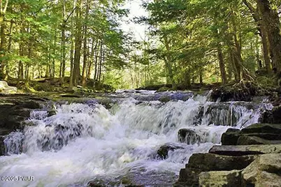 115 Middle Road, Greentown, PA 18426 - Photo 47