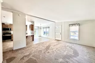 115 Middle Rd, Greentown, PA 18426 - Photo 5
