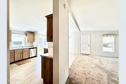 115 Middle Road, Greentown, PA 18426 - Photo 21