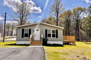 115 Middle Rd, Greentown, PA 18426 - Photo 11