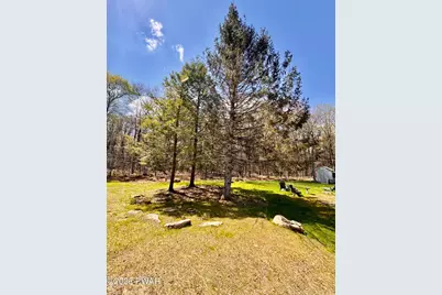 115 Middle Road, Greentown, PA 18426 - Photo 9