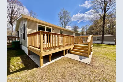115 Middle Road, Greentown, PA 18426 - Photo 7