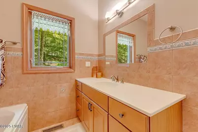 329 Lakeshore Drive, Lakeville, PA 18438 - Photo 21