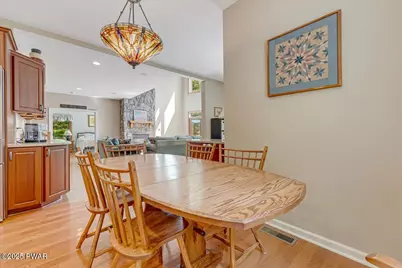 329 Lakeshore Drive, Lakeville, PA 18438 - Photo 15