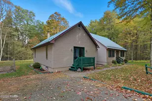 139 Huckleberry Rd, Newfoundland, PA 18445 - Photo 3