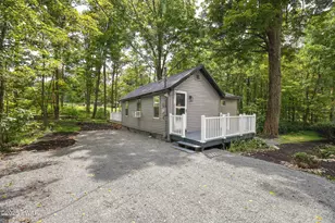 230 Hemlock Grove Rd, Newfoundland, PA 18445 - Photo 27