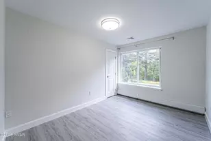 153 Hatton Rd, Hawley, PA 18428 - Photo 17