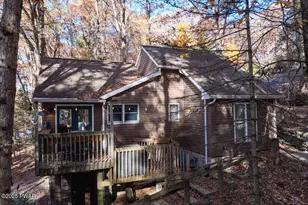 110 Paupack Point Rd, Hawley, PA 18428 - Photo 5