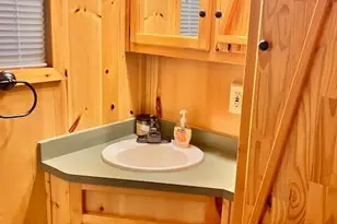 66 Blue Aspen Dr, Milford, PA 18337 - Photo 9