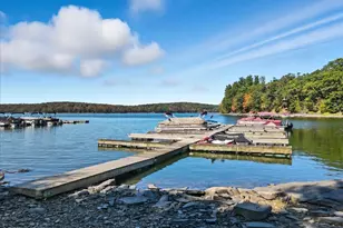 605 Waterview Ln, Greentown, PA 18426 - Photo 29