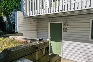 605 Waterview Ln, Greentown, PA 18426 - Photo 7