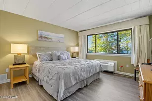 605 Waterview Ln, Greentown, PA 18426 - Photo 15