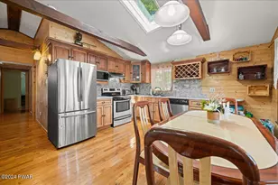 193 Mountain Lake Dr, Dingmans Ferry, PA 18328 - Photo 17