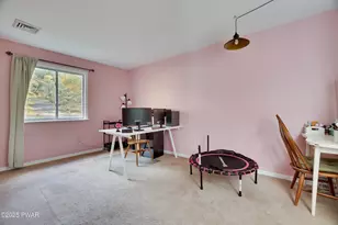 137 Brownstone Dr, Milford, PA 18337 - Photo 21