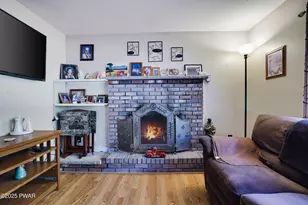 125 Brownstone Dr, Milford, PA 18337 - Photo 7