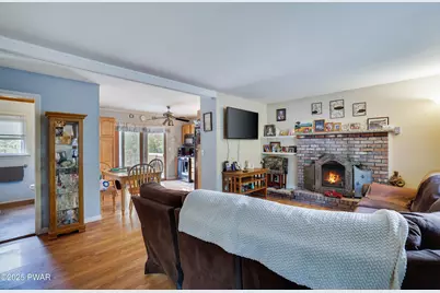 125 Brownstone Drive, Milford, PA 18337 - Photo 9