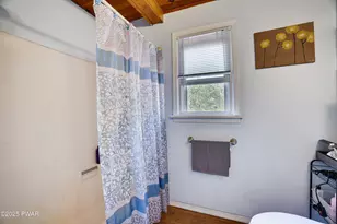 125 Brownstone Dr, Milford, PA 18337 - Photo 11