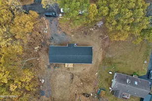 515 Hummingbird Ct, Bushkill, PA 18324 - Photo 17