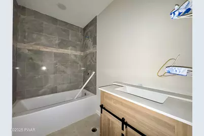 515 Hummingbird Court, Bushkill, PA 18324 - Photo 15