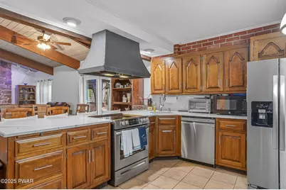 1045 Mountain Top Drive, Lake Ariel, PA 18436 - Photo 17