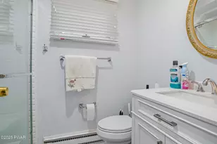 1045 Mountain Top Dr, Lake Ariel, PA 18436 - Photo 29