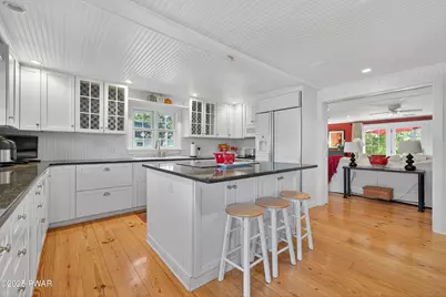 208 E High Street, Milford, PA 18337 - Photo 23