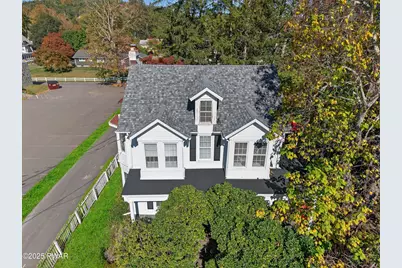 208 E High Street, Milford, PA 18337 - Photo 3