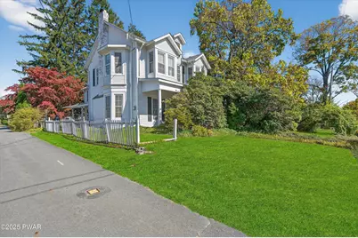 208 E High Street, Milford, PA 18337 - Photo 7