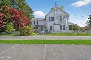208 E High St, Milford, PA 18337 - Photo 11