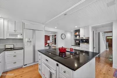 208 E High Street, Milford, PA 18337 - Photo 27