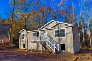 71 Underwood Ln, Lake Ariel, PA 18436 - Photo 1