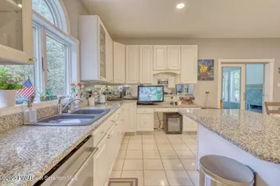 8 Hazlenut Drive, Mountain Top, PA 18707 - Photo 13