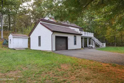 385 Saunders Drive, Bushkill, PA 18324 - Photo 3