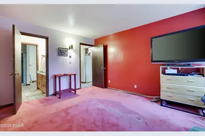 385 Saunders Drive, Bushkill, PA 18324 - Photo 15